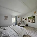 Le Manoir Lacustre