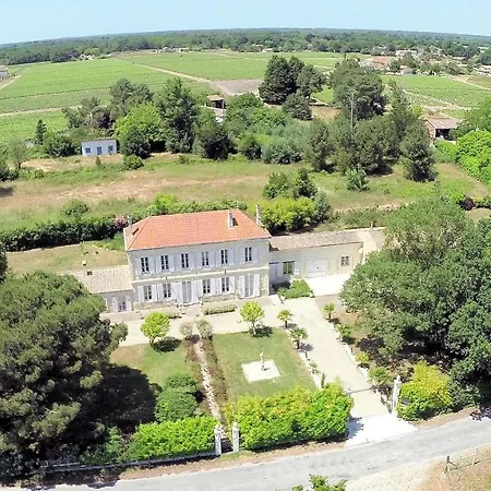 Le Manoir Lacustre Medoc Wine Guest house Queyrac