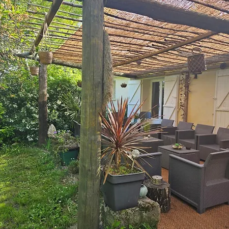 Le Manoir Lacustre Gæstehus 4*