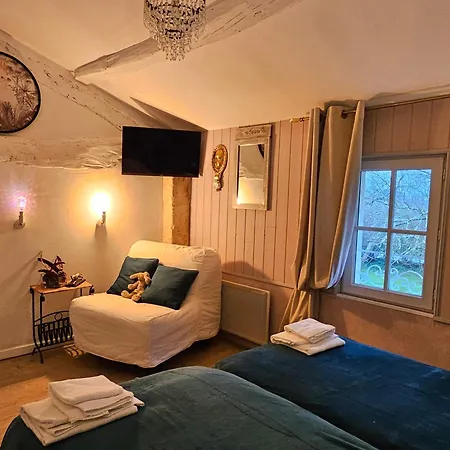 Le Manoir Lacustre Pensionat 4*