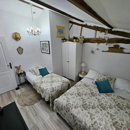 Gæstehus Le Manoir Lacustre