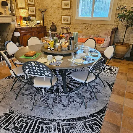 Le Manoir Lacustre 4*