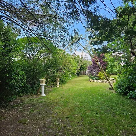 Gæstehus Le Manoir Lacustre