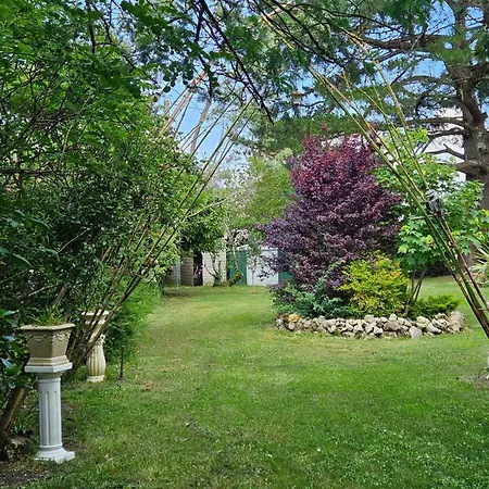 Gæstehus Le Manoir Lacustre Queyrac